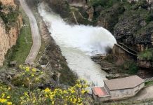 El desembalse de Alcorlo ha comenzado de este modo. (Foto: CHT)