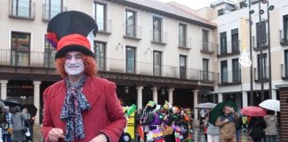 El desfile de adultos del Carnaval de Guadalajara ya estuvo marcado por la lluvia en 2025.
