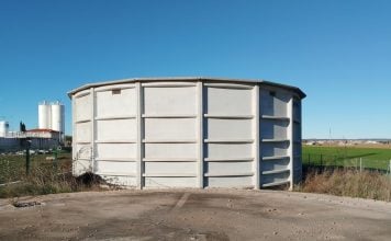 Greenpeace pone a 24 pueblos de Guadalajara bajo sospecha por el agua que beben sus vecinos Depósito de agua.