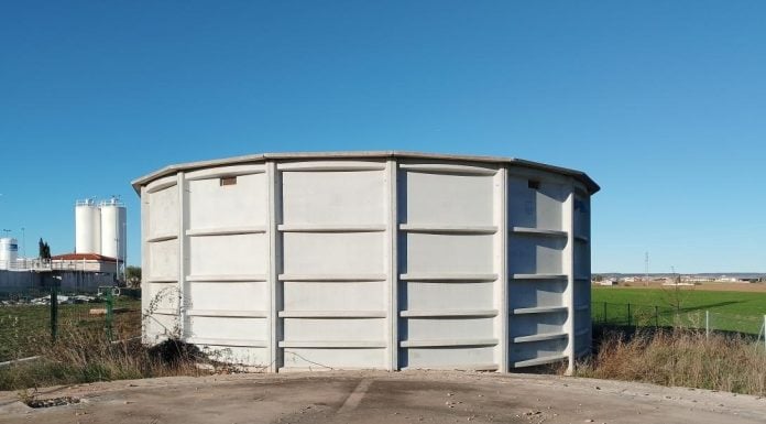 Greenpeace pone a 24 pueblos de Guadalajara bajo sospecha por el agua que beben sus vecinos Depósito de agua.