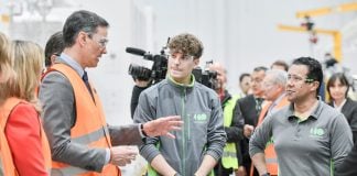 El presidente del Gobierno, Pedro Sánchez, visita la planta de fabricación de electrolizadores de Accelera by Cummins, el 18 de marzo de 2025, en Guadalajara, Castilla-La Mancha.
