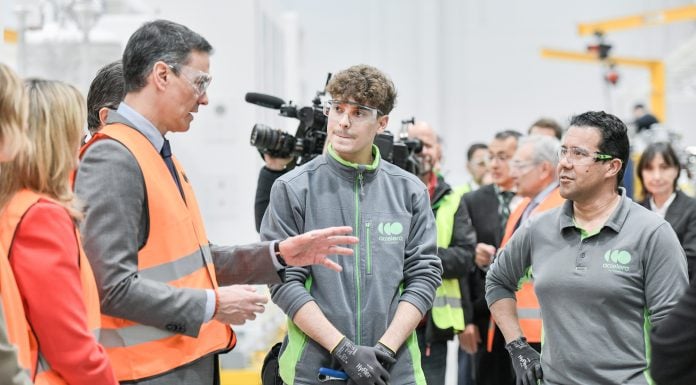 El presidente del Gobierno, Pedro Sánchez, visita la planta de fabricación de electrolizadores de Accelera by Cummins, el 18 de marzo de 2025, en Guadalajara, Castilla-La Mancha.