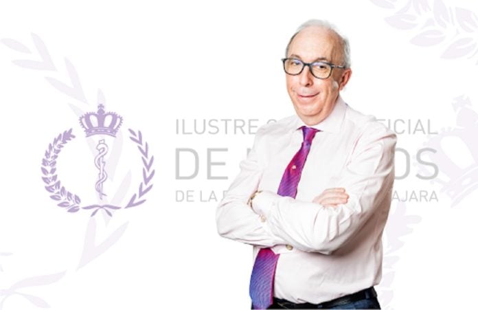 El doctor Yusta en una imagen del Colegio de Médicos, hace varios años.