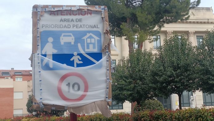 Los nuevos límites de velocidad en Guadalajara ya empiezan a asomar... y sorprenden. (Foto: La Crónic@)