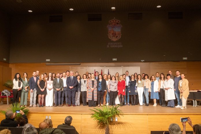 Toma de posesión de administrativos del Ayuntamiento de Guadalajara el 1 de abril de 2025.