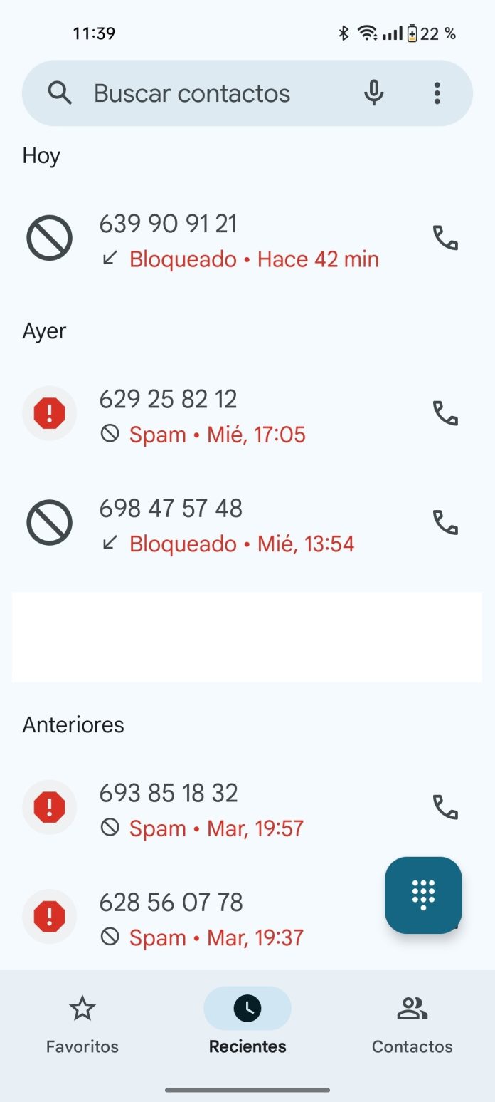 Pantalla de un teléfono lleno de llamadas bloqueadas como spam. (Foto: La Crónic@)