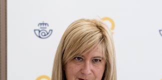 Page habla de Leire Díez y de Cospedal en la misma frase Leire Díez Castro como Directora de Relaciones Institucionales y Filatelia de Correos, en mayo de 2022. (Foto: EP)