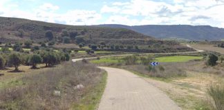 Uno de los tramos de la GU-108 antes de su arreglo. (Foto: Google Maps)