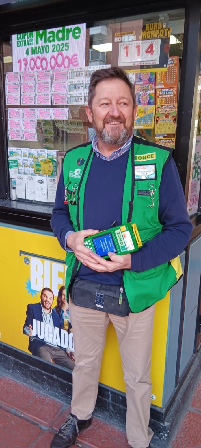 José María Andrés, vendedor de la ONCE en Guadalajara.