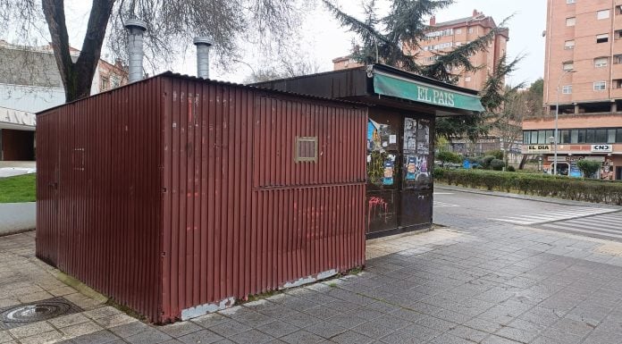 Una antigua churrería y un kiosco comparten olvido y abandono en el centro de Guadalajara. (Foto: La Crónic@)