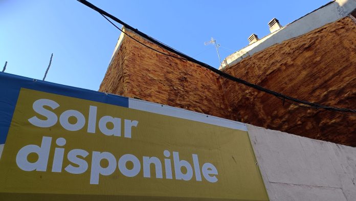 Ejemplo de solar en el centro de Guadalajara, para el que recientemente se ha concedido licencia. (Foto: La Crónic@)