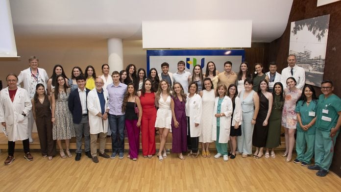 Despedida de estudiantes de Medicina en el Hospital de Guadalajara el 6 de junio de 2025. (Foto: SESCAM)