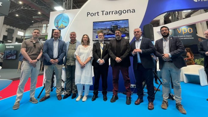 Políticos de Guadalajara invitados y reunidos en el SIL por el Puerto de Tarragona.
