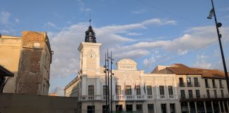 El Ayuntamiento de Guadalajara, con su torre de nuevo despejada, el 25 de junio de 2025. (Foto: La Crónic@)