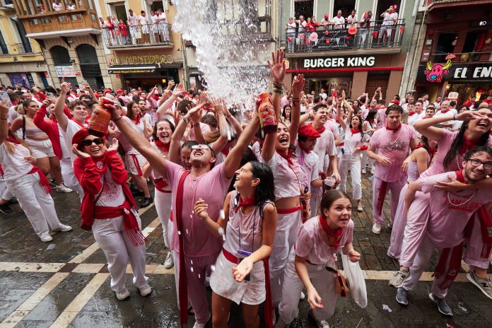 Sanfermines de 2024, después del chupinazo. (Foto: Eduardo Sanz / EP)