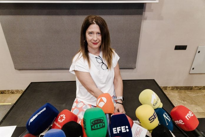 La exmilitante socialista Leire Díez durante una rueda de prensa, en el Hotel Novotel, a 4 de junio de 2025, en Madrid. (Foto: EP)