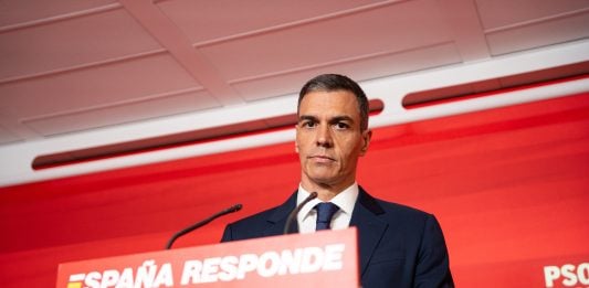22 países europeos acusan a Pedro Sánchez y sus polémicas decisiones tras la invasión de Ceuta El presidente del Gobierno y Secretario General del PSOE, Pedro Sánchez, durante una rueda de prensa, en la sede del PSOE en Ferraz, el 12 de junio de 2025. (Foto: Gabriel Luengas / Europa Press)
