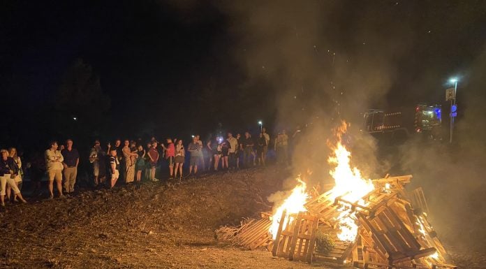 La Chopera prenderá su hoguera de San Juan esta noche Hoguera en el río Henares