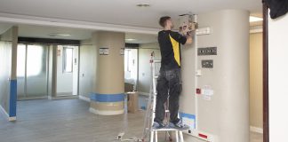 Obras en la antigua Endoscopia del Hospital de Guadalajara. (Foto: Sescam)