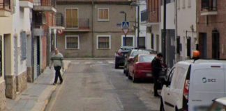 Así se encontraba en 2023 la calle Molina de Aragón, de Azuqueca de Henares. (Foto: Google Maps)