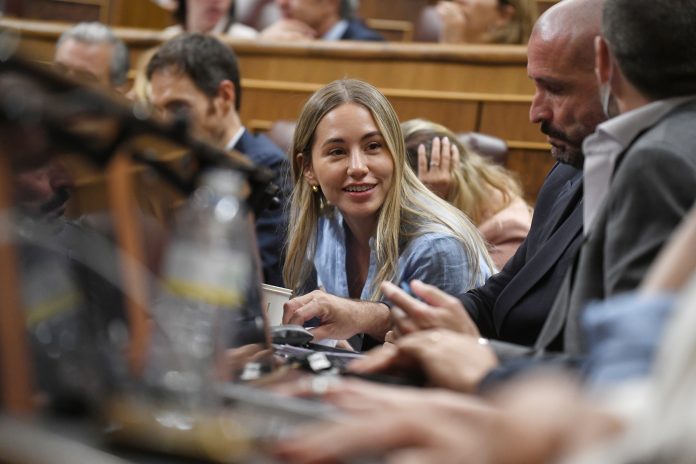 Noelia Núñez en el que era su escaño en el Congreso. (Foto: EP)