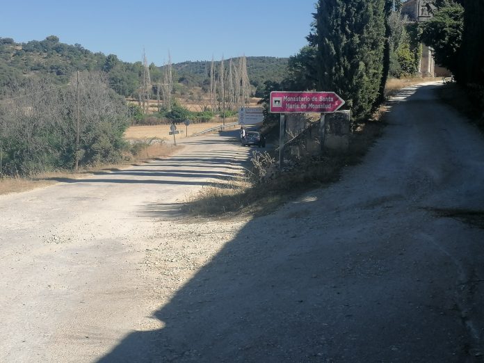 Estado de la carretera que va al Monasterio de Monsalud. (Foto: EP)