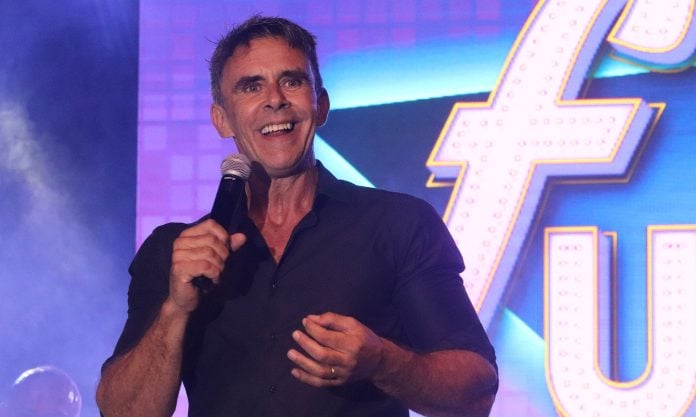 FUROR CON ALONSO CAPARRÓS (00)