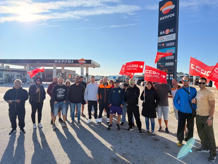 Primeros momentos de la primera jornada de huelga de la plantilla de Nueva Maypa, el 25 de julio de 2025.