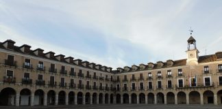 Plaza Mayor de Ocaña, localidad de la provincia de Toledo.