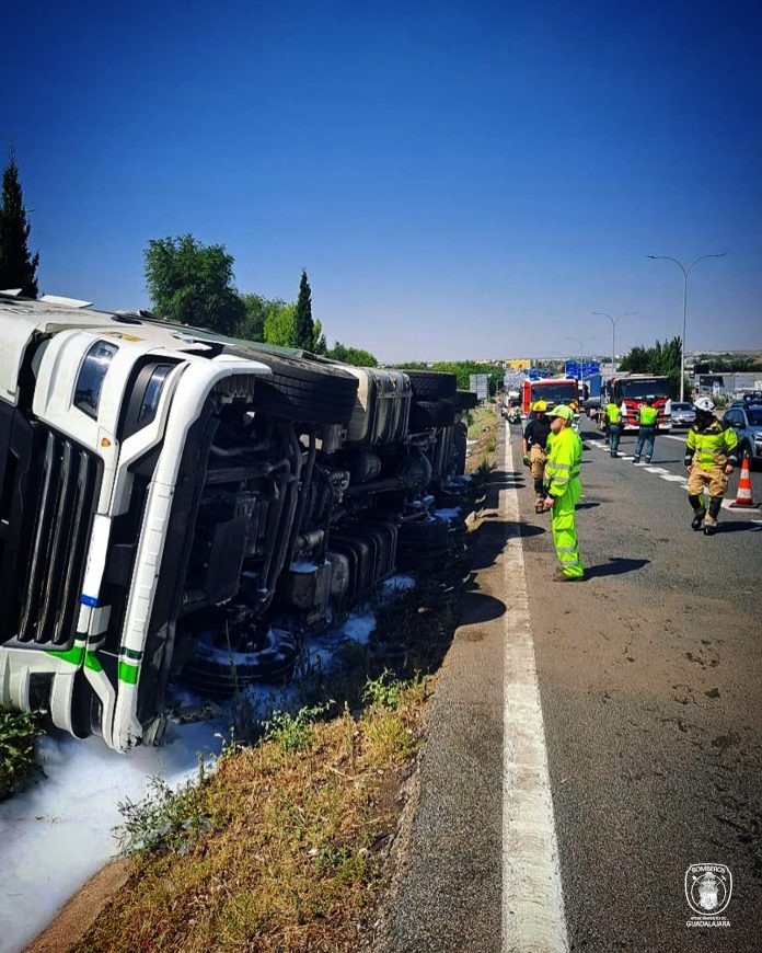 accidente camión en la A-2