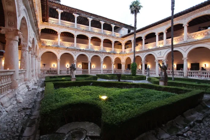 Claustro del monasterio de Lupiana.