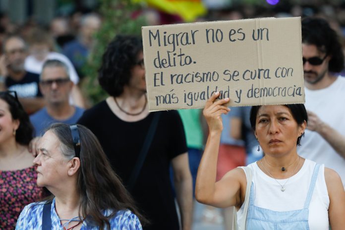 Concentración antirracista en Murcia el 21 de julio de 2025. (Foto: EP)