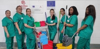 Curso formativo de 'Limpieza de superficies y mobiliario en edificios y locales' de Cáritas Guadalajara.