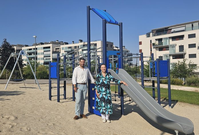 La alcaldesa de Guadalajara, Ana Guarinos, y el concejal responsable de Parques y Jardines, José Luis Alguacil.