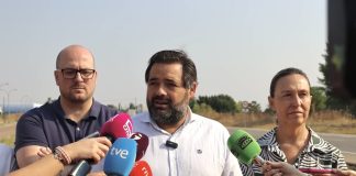 Declaraciones de Paco Núñez al pie de la carretera de Fontanar. (Foto: EP)