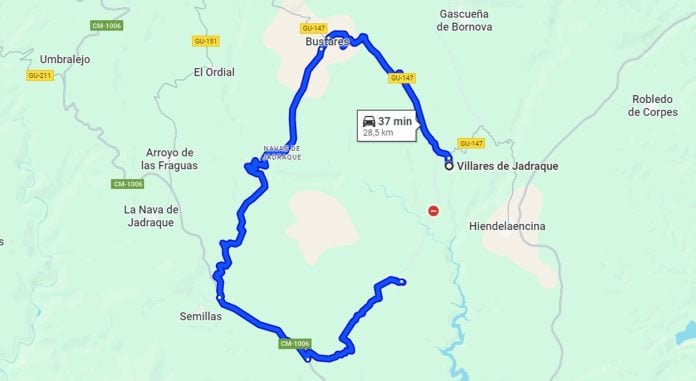 Este es el rodeo que hay que hacer para ir de Zarzuela a Villares por culpa del puente sin reparar desde hace meses. (Croquis: Google Maps)