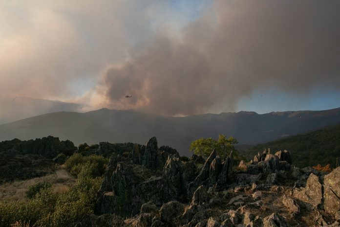 El incendio de Peñalba, a última hora de la tarde del viernes, 26 de septiembre.