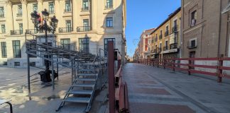 La grada instalada en el Jardinillo para los encierros de 2025 es de muy contenidas dimensiones. (Foto: La Crónic@)