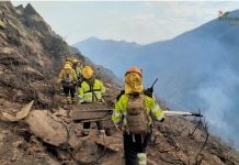Los trabajos desde tierra son muy complicados, por la orografía del terreno.