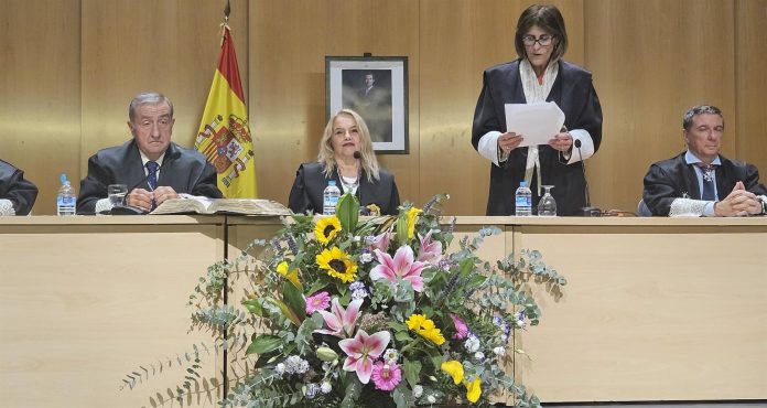 María Elena Mayor, en su toma de posesión como presidenta de la Audiencia Provincial de Guadalajara.