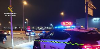 Conducía borracho un camión por la A-2, con 7 veces más alcohol del permitido Alcoholemia Guardia Civil.