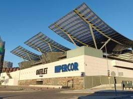 Exterior del outlet de El Corte Inglés de Guadalajara. (Foto: La Crónic@)