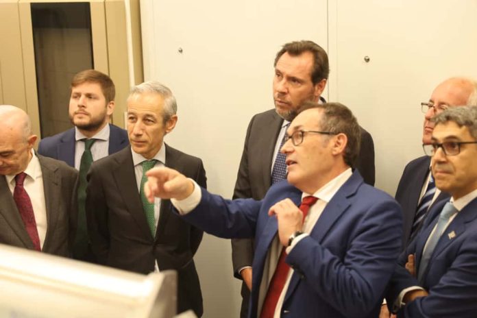 Óscar Puente en Yebes.