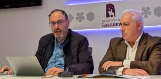 Narro y Antón en la presentación de la retocada Ordenanza de Convivencia. (Foto: La Crónic@)