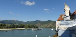 El Danubio es la esencia de este hermoso valle de la región del Wachau, en Austria. Y Dürnstein y Melk, con sus abadías, dos puntos inexcusables. (Foto: La Crónic@)