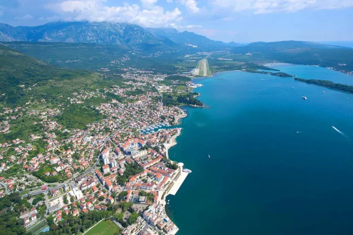 Tivat es un destino emergente en Montenegro.