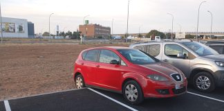 El nuevo, y cuestionado, aparcamiento en el Polígono del Henares.