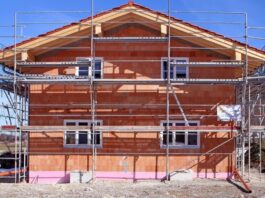 Andamios en una obra.