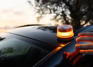 La baliza V-16 es obligatoria, también en Semana Santa Baliza V 16