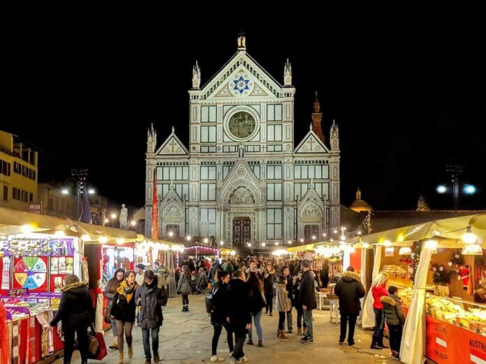 El mercado navideño de San Croce. (Foto: Al Farese)
